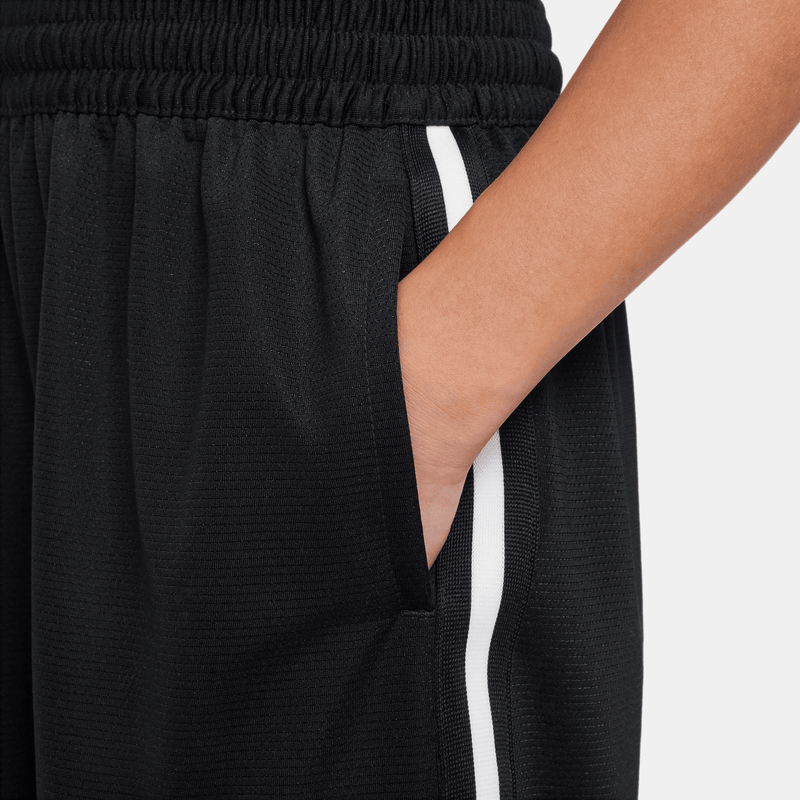 Youth Dri-Fit DNA Shorts FJ6802-010