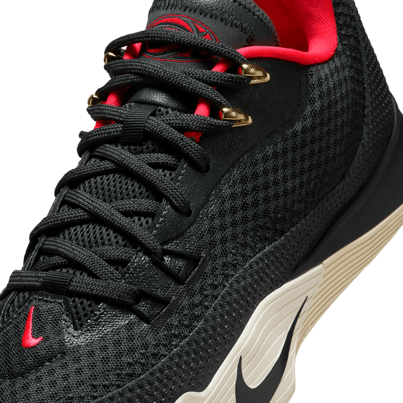 Nike S.T. Flare HF0219-001
