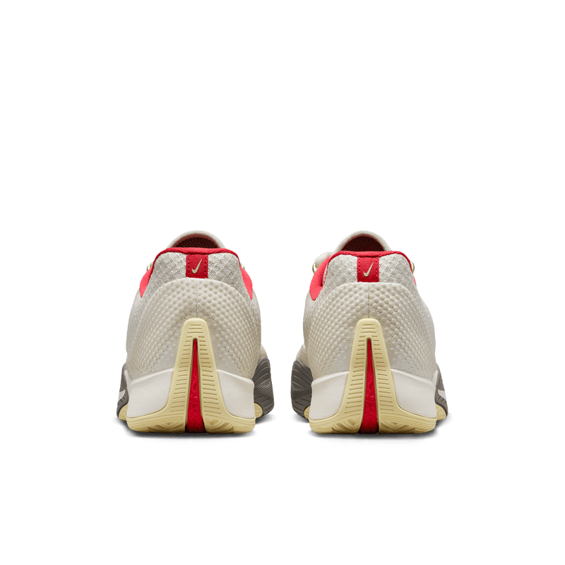 Nike S.T. Flare HF0219-002
