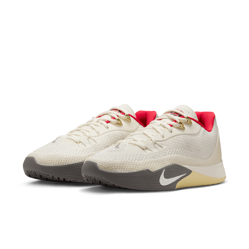 Nike S.T. Flare HF0219-002
