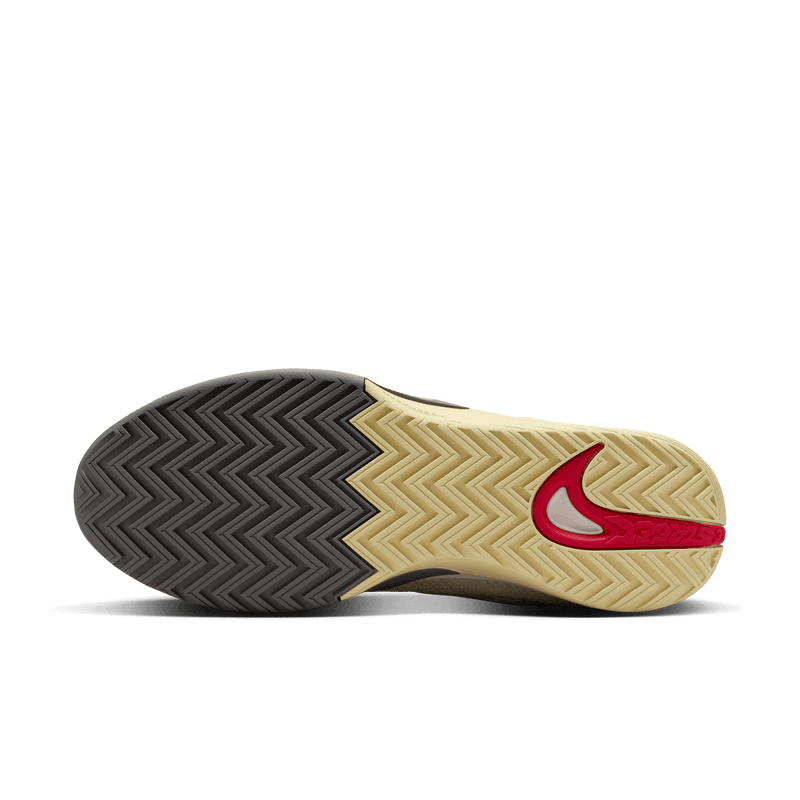 Nike S.T. Flare HF0219-002