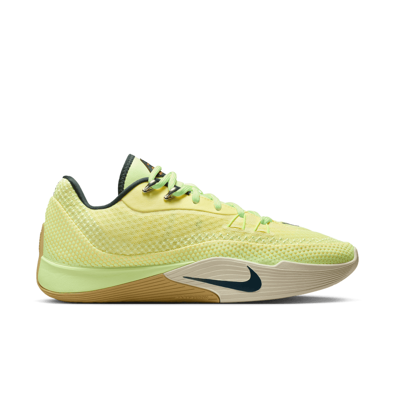 Nike S.T. Flare HF0219-800