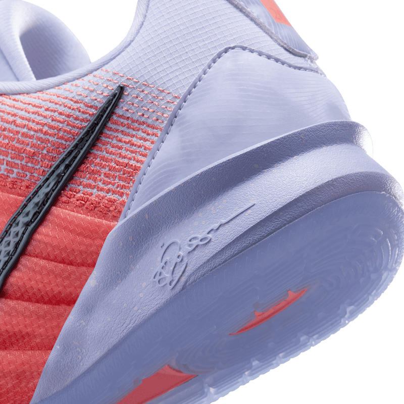 Nike Sabrina 3 "Radiant" HF2881-500