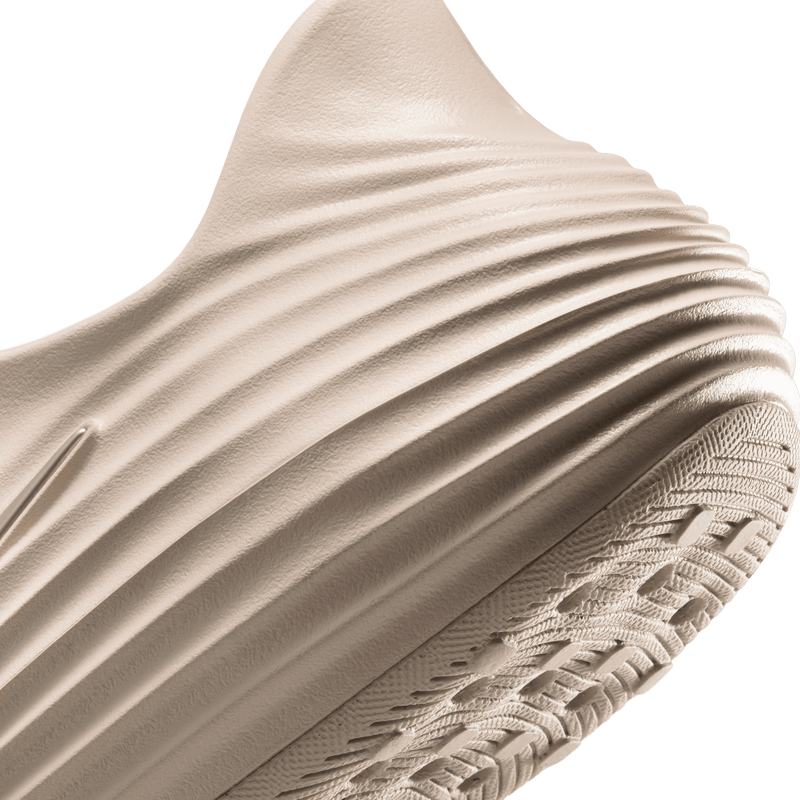 Nike ReactX Rejuven8 HV5060-100