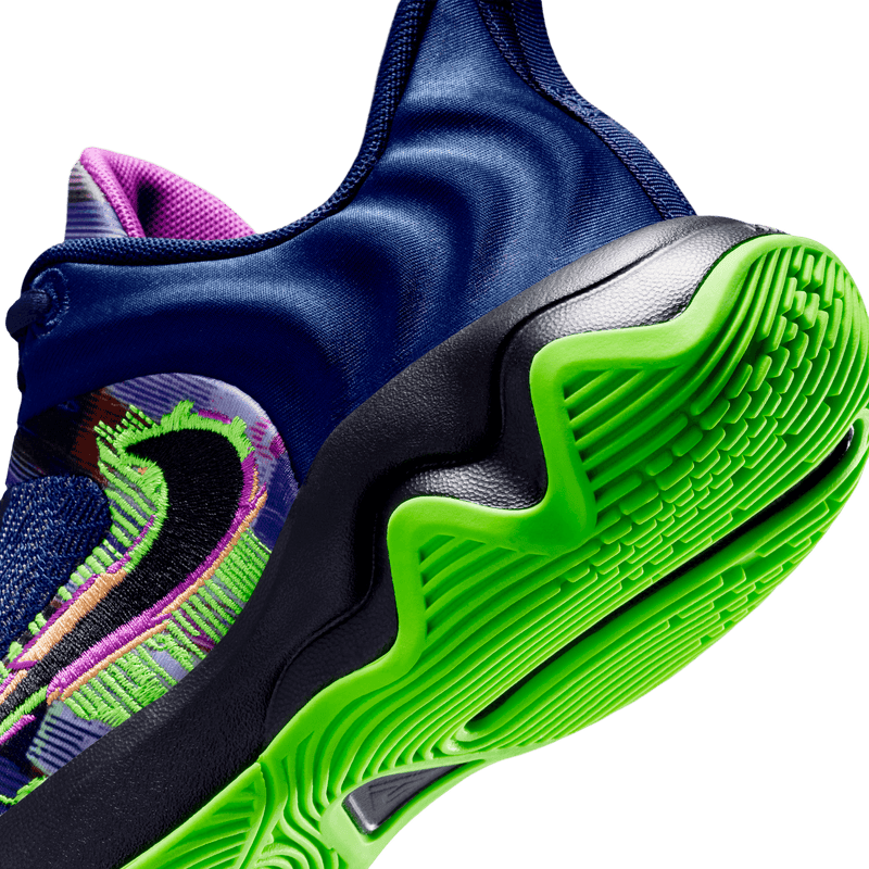 Youth Nike Giannis Immortality KC (GS) II0661-400