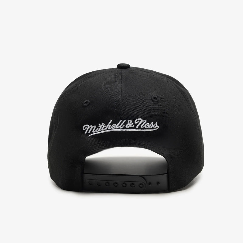 M&N Team Logo MVP Snapback (Milwaukee Bucks)