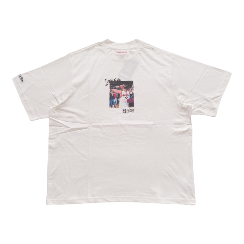 M&N Pre & Post Game Tee 76ers Iverson (Vintage White)