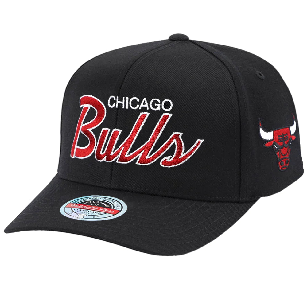 M&N NBA Team Script Stretch Snapback - Chicago Bulls